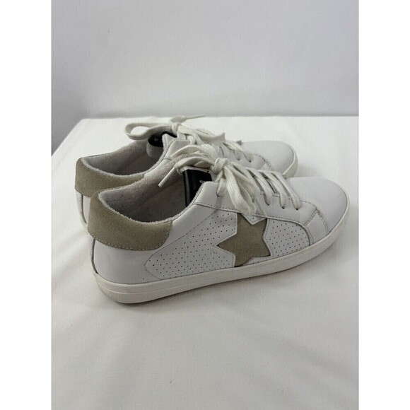 Steve Madden Starling Sneaker White Grey Suede Size 8.5 Perforated Star Accent - Picture 5 of 13